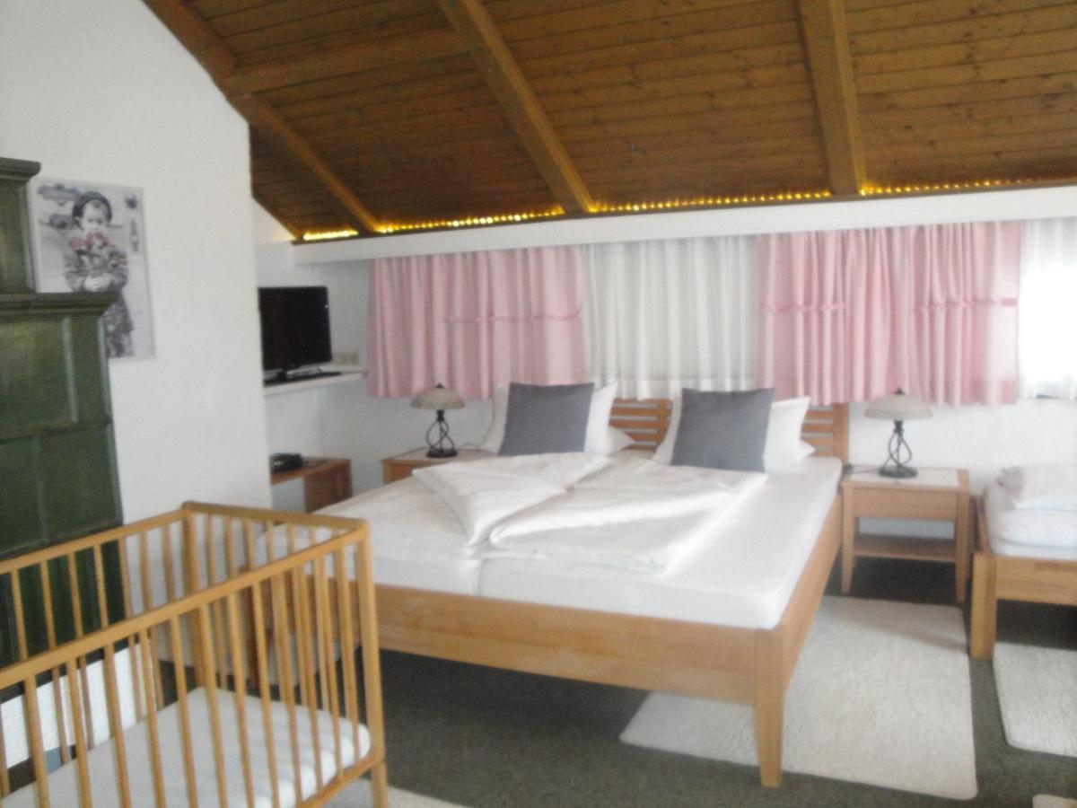 Hotel Pension Schwaiger Sankt Margarethen im Lungau Exteriör bild